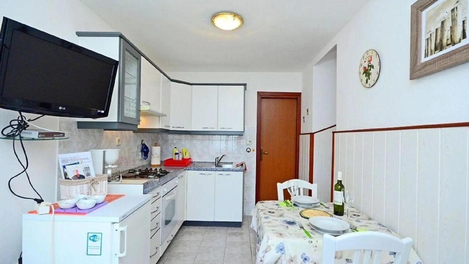 Apartment Ferienwohnung Fuer 3 Personen Ca 32 Qm In Premantura, Istrien Istrische Riviera